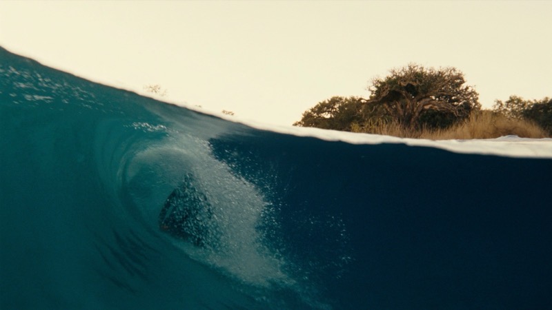 A onda da lagoa do Surf Club, entre o cerrado